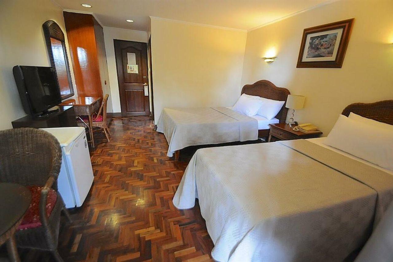 Vacation Hotel Cebu Buitenkant foto