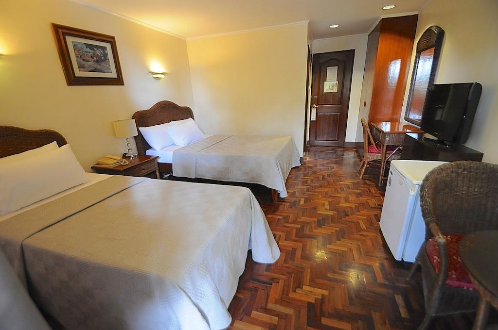 Vacation Hotel Cebu Buitenkant foto