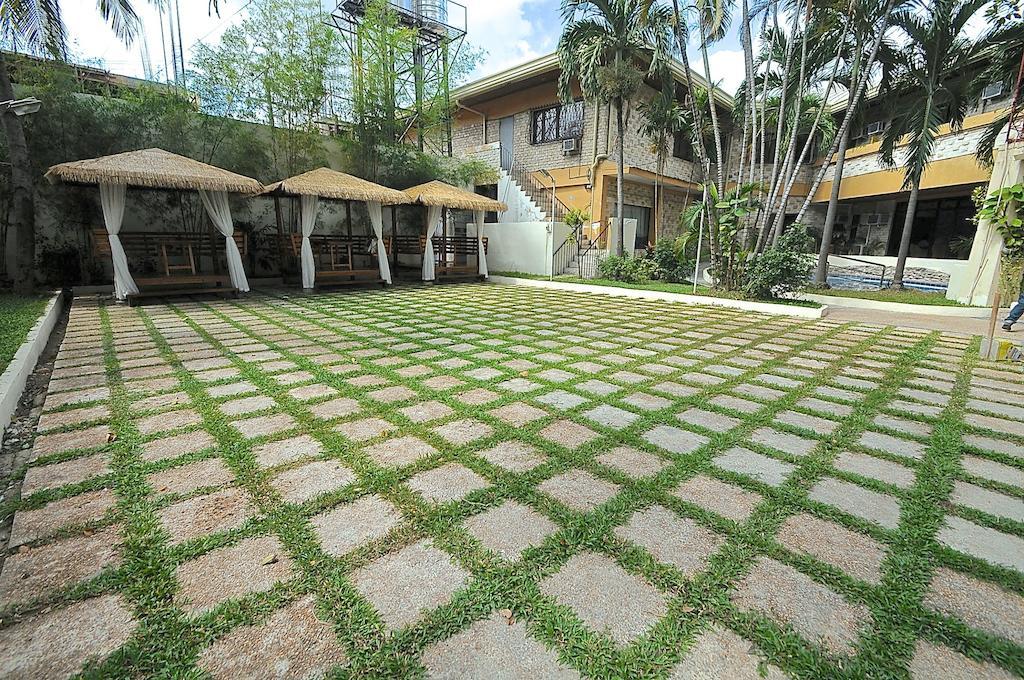 Vacation Hotel Cebu Buitenkant foto