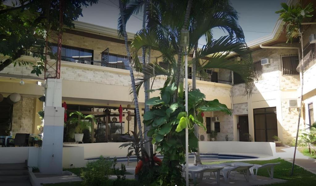Vacation Hotel Cebu Buitenkant foto
