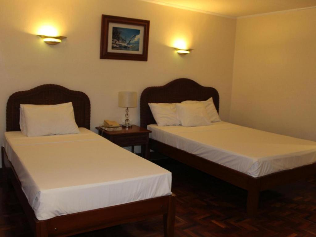 Vacation Hotel Cebu Buitenkant foto