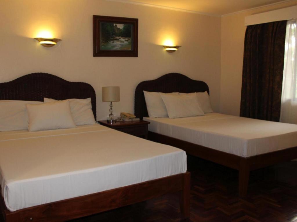Vacation Hotel Cebu Buitenkant foto