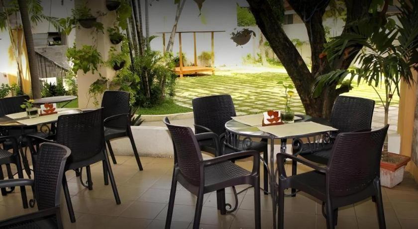 Vacation Hotel Cebu Buitenkant foto
